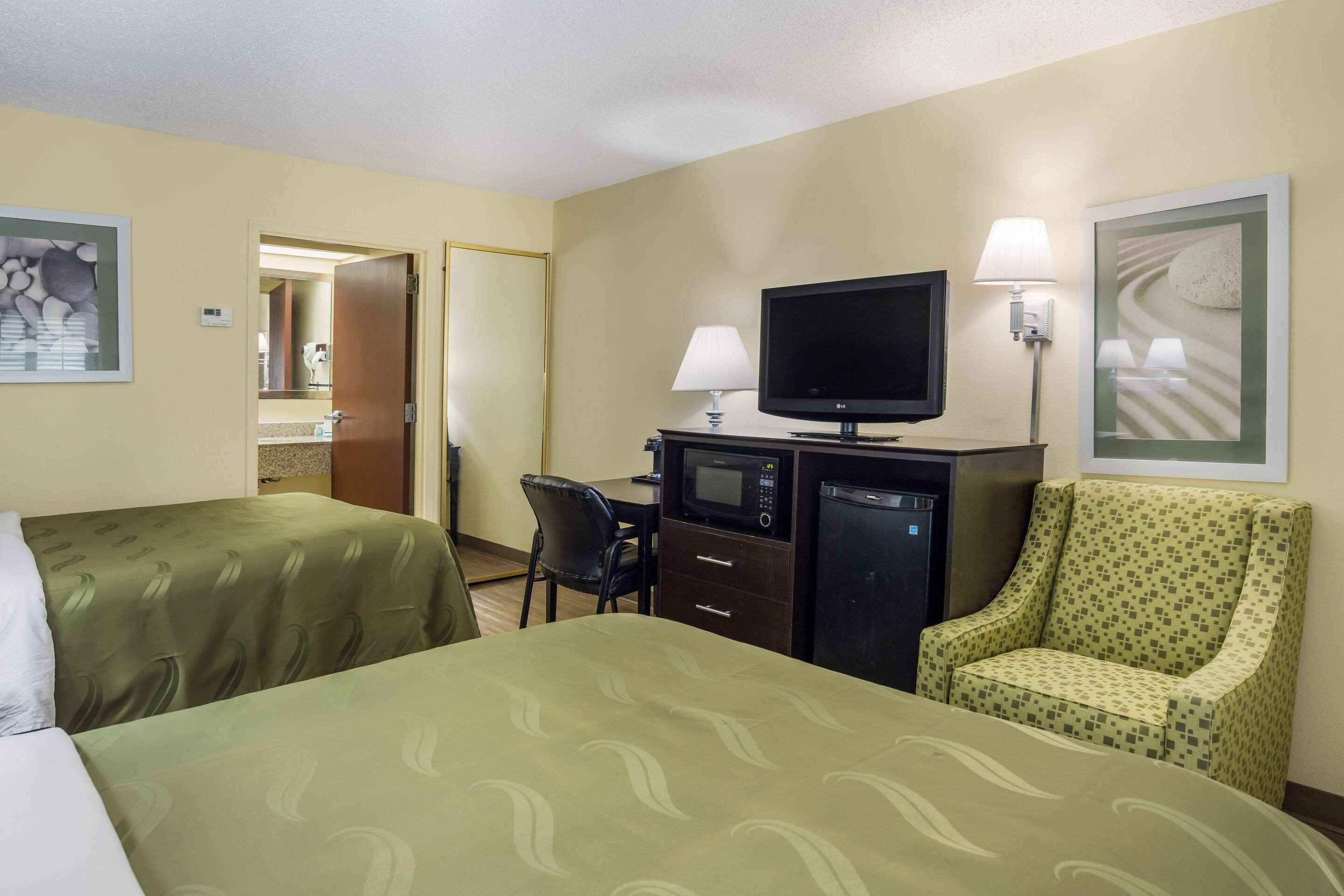 Quality Inn Олбані Екстер'єр фото
