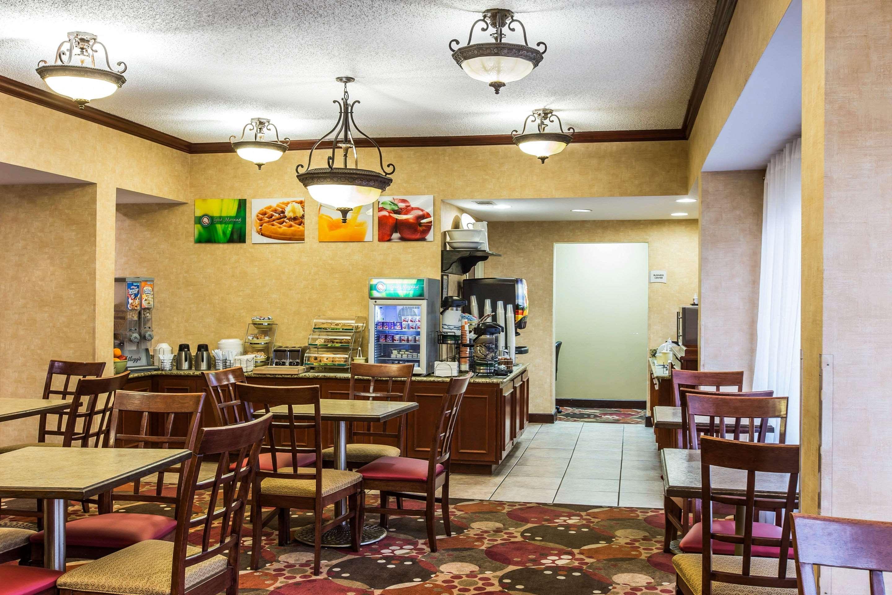 Quality Inn Олбані Екстер'єр фото